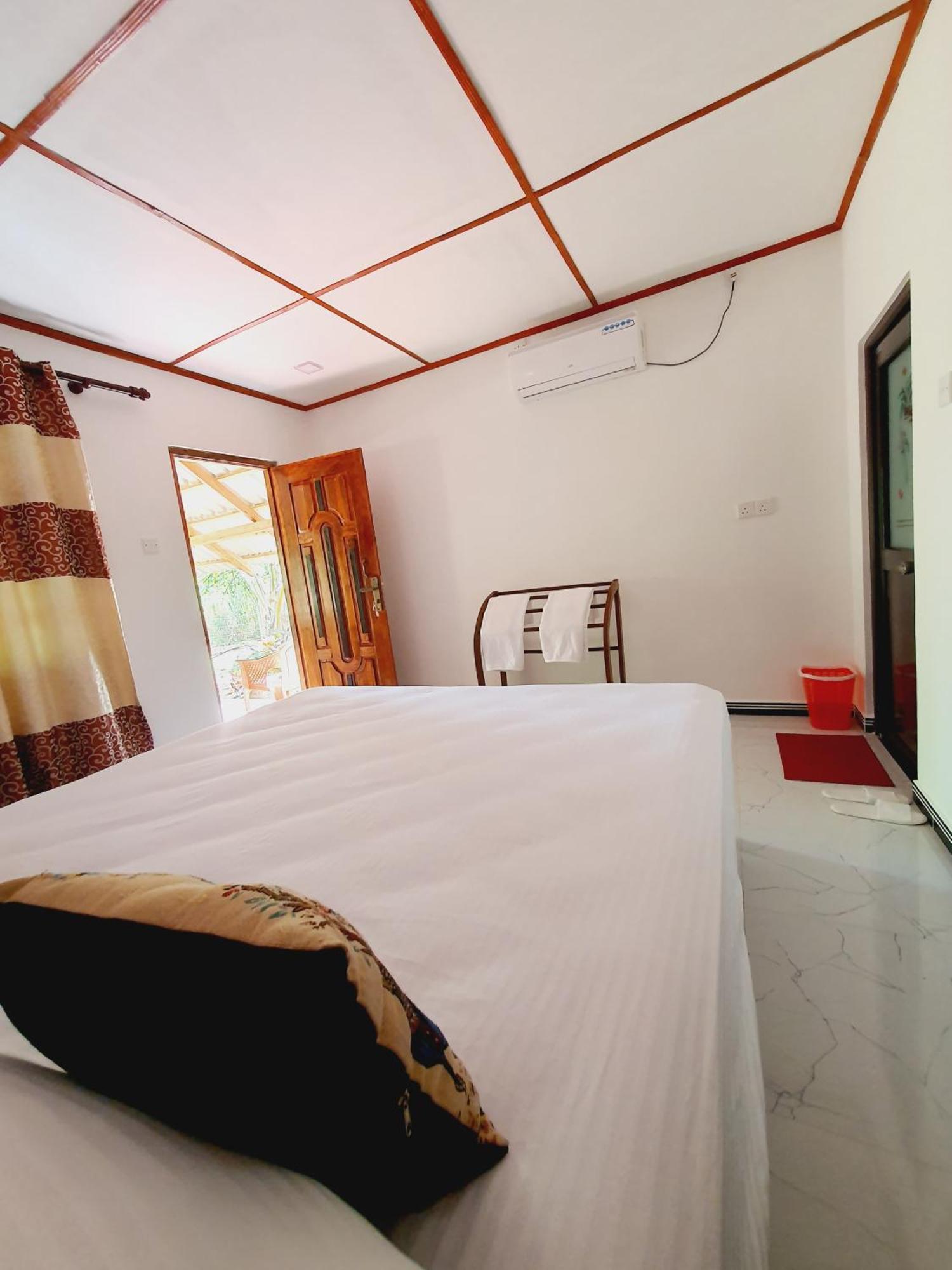 Jungle Eco Lodge & Safari Sigirîya Extérieur photo